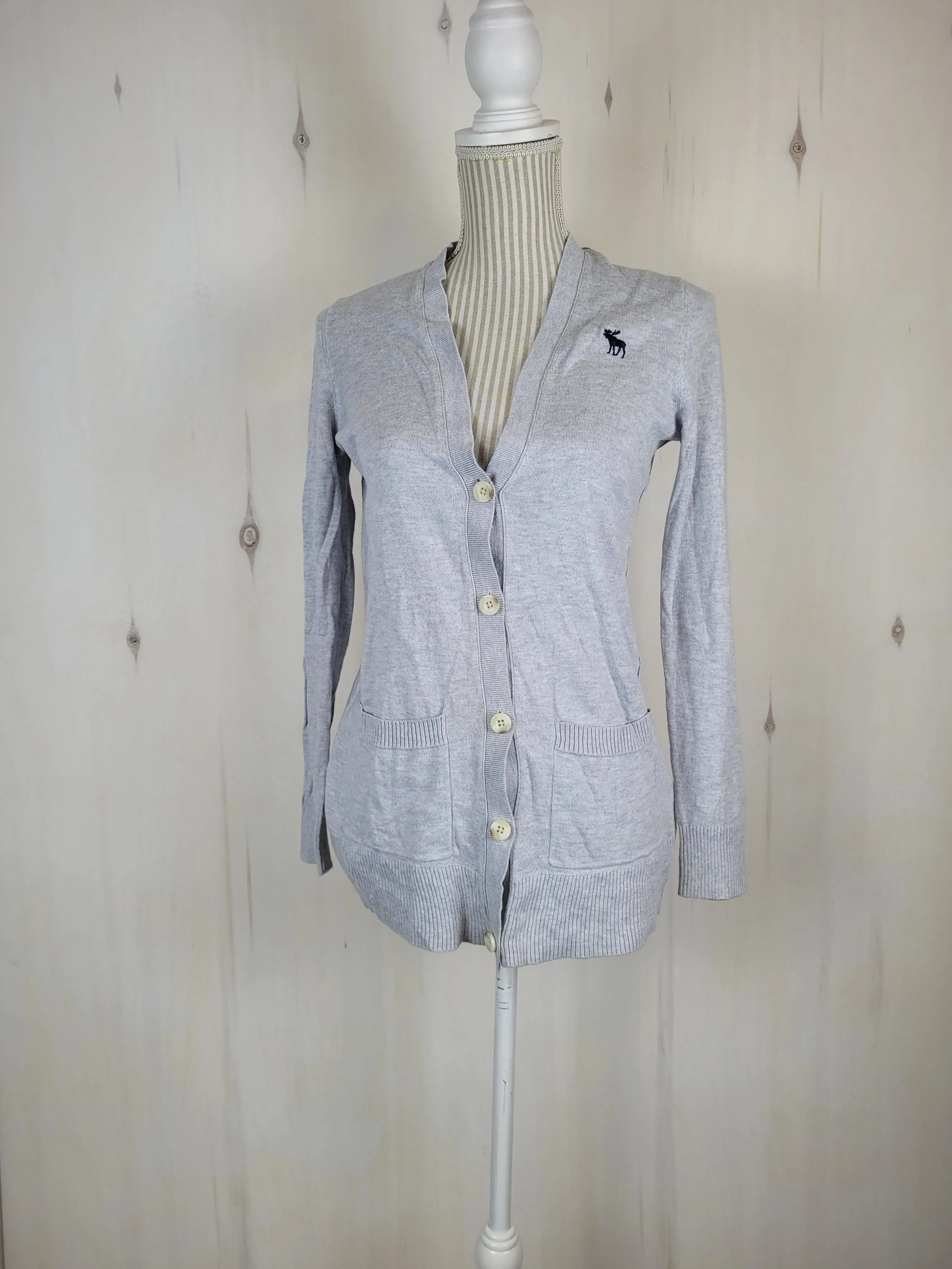 ABERCROMBIE & FITCH GREY CARDIGAN LADIES SMALL PRE-LOVED