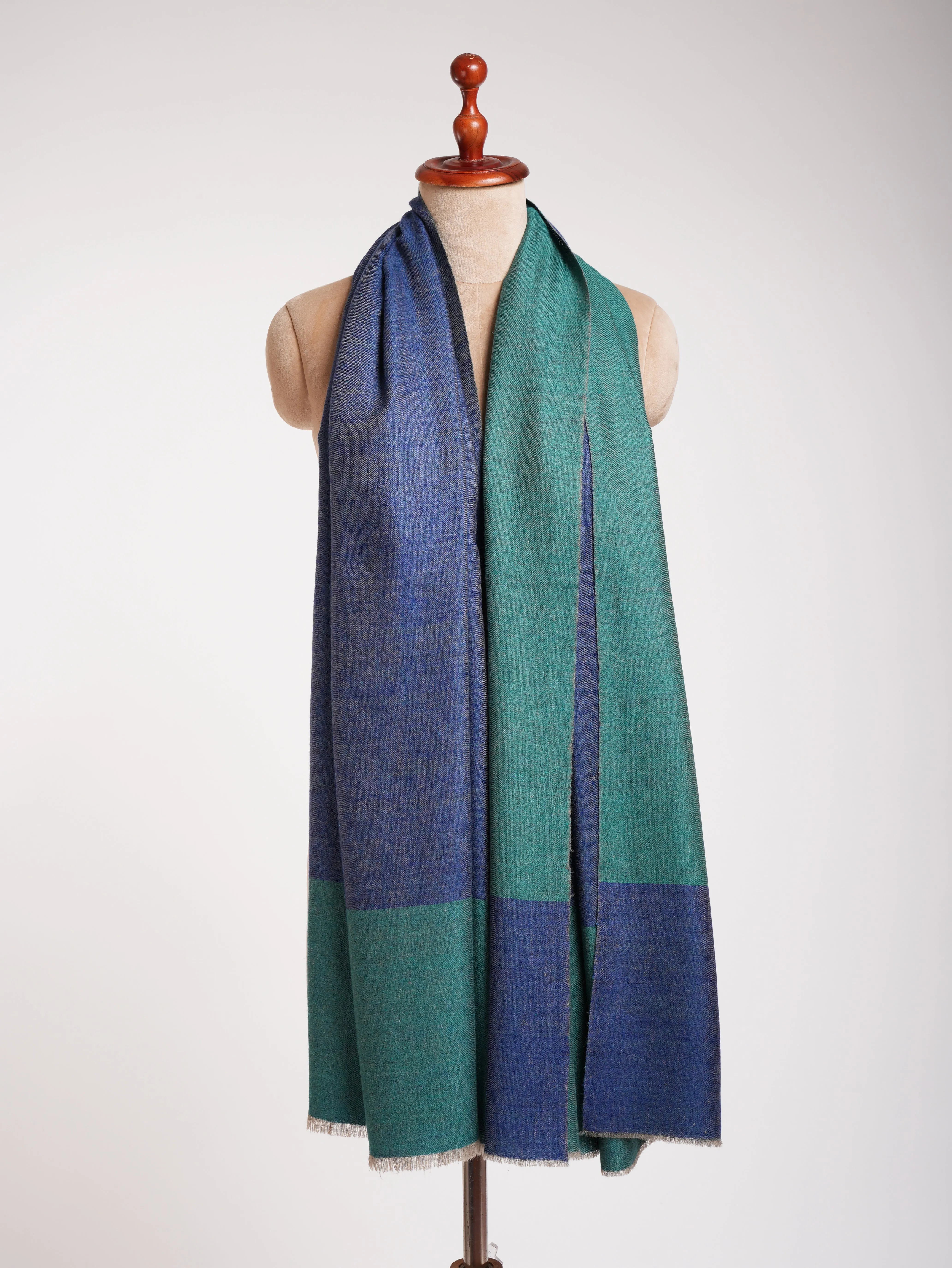 Blue and Turquoise Dorukha Kashmiri Pashmina Shawl