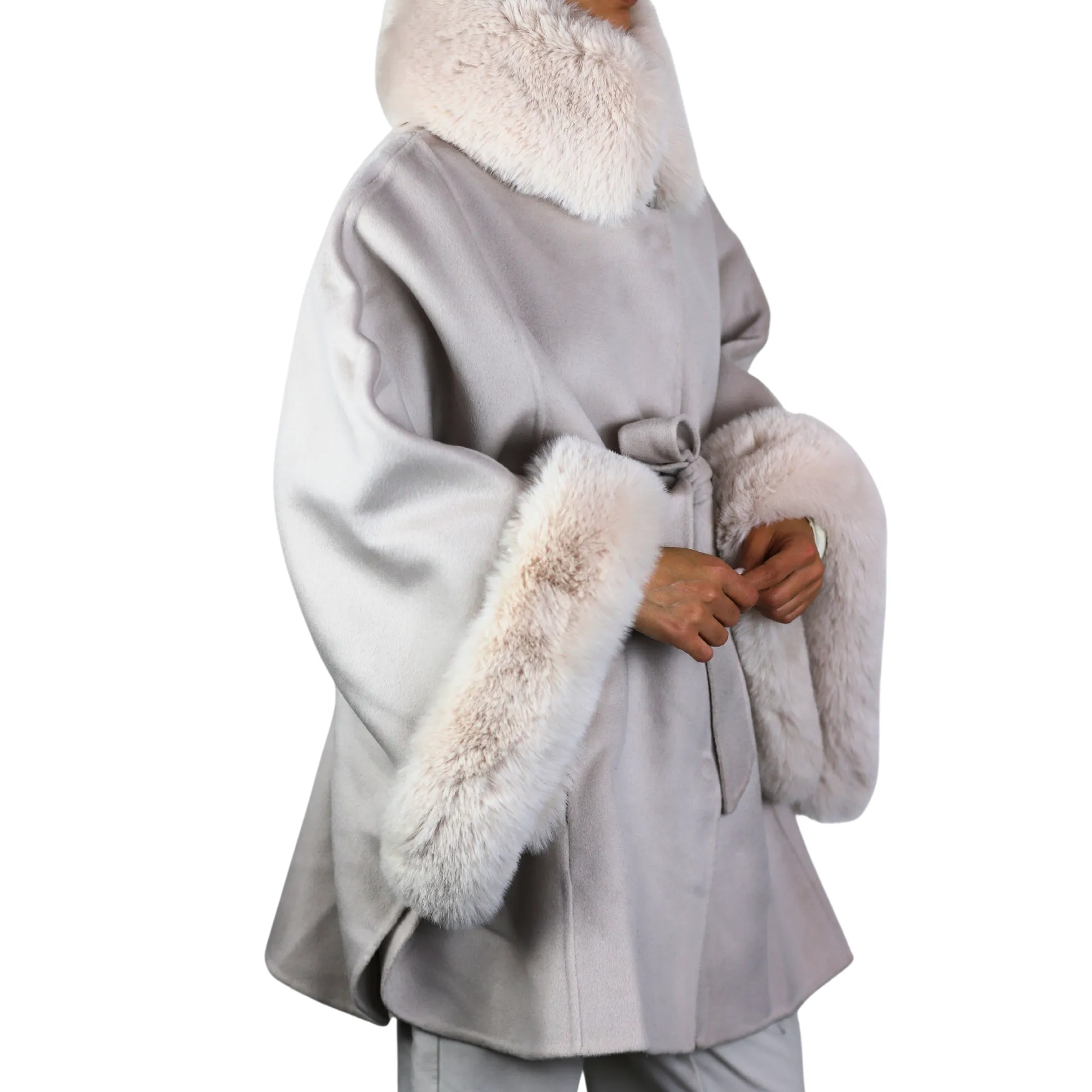 Ivory Hooded Poncho with Plush Faux Fur Trim - 100% Wool Fabrication, One Size Fits All (44x32in)