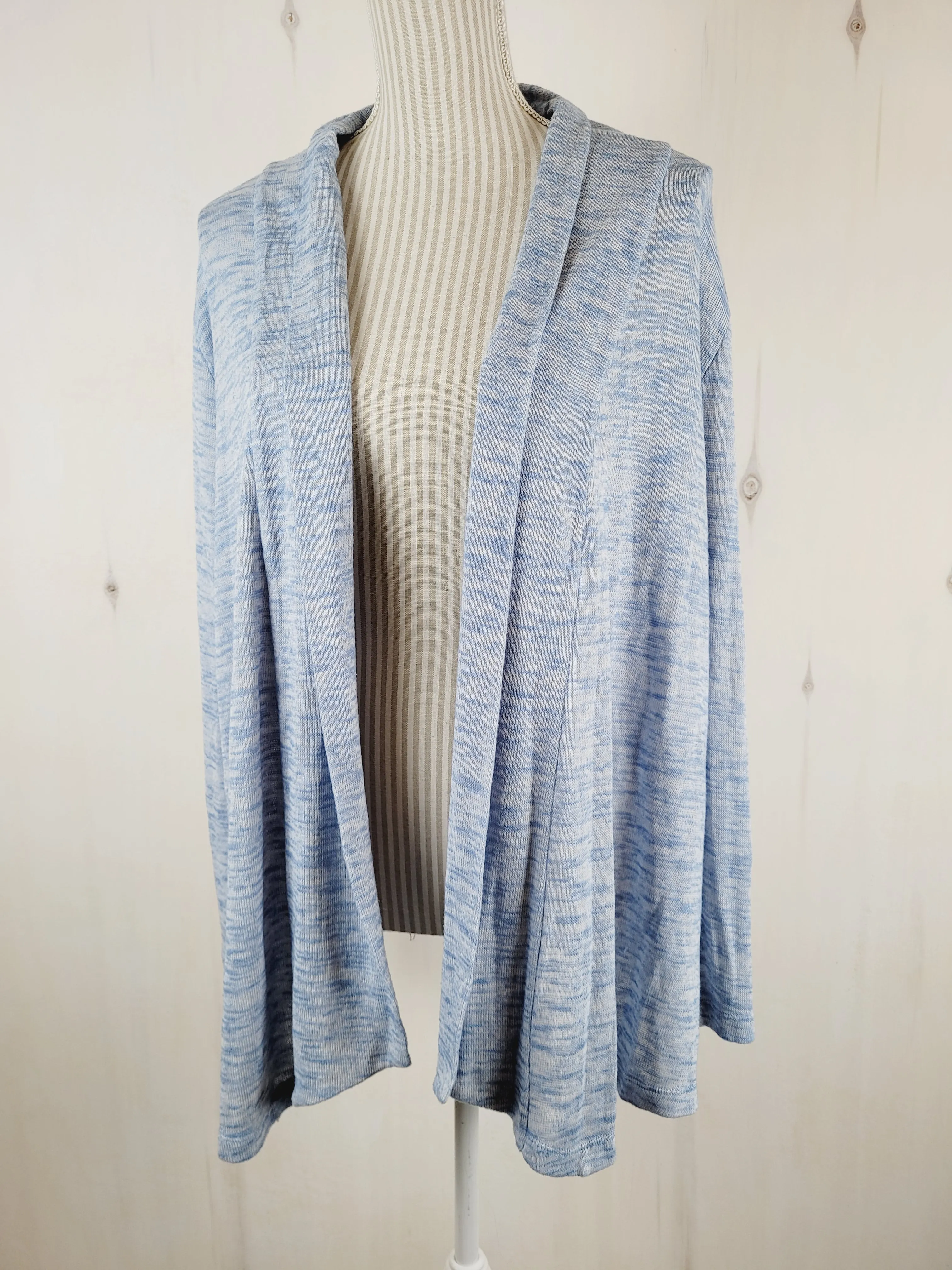 NORTHERN REFLECTIONS LIGHT BLUE CARDIGAN LADIES LARGE PRE-LOVED