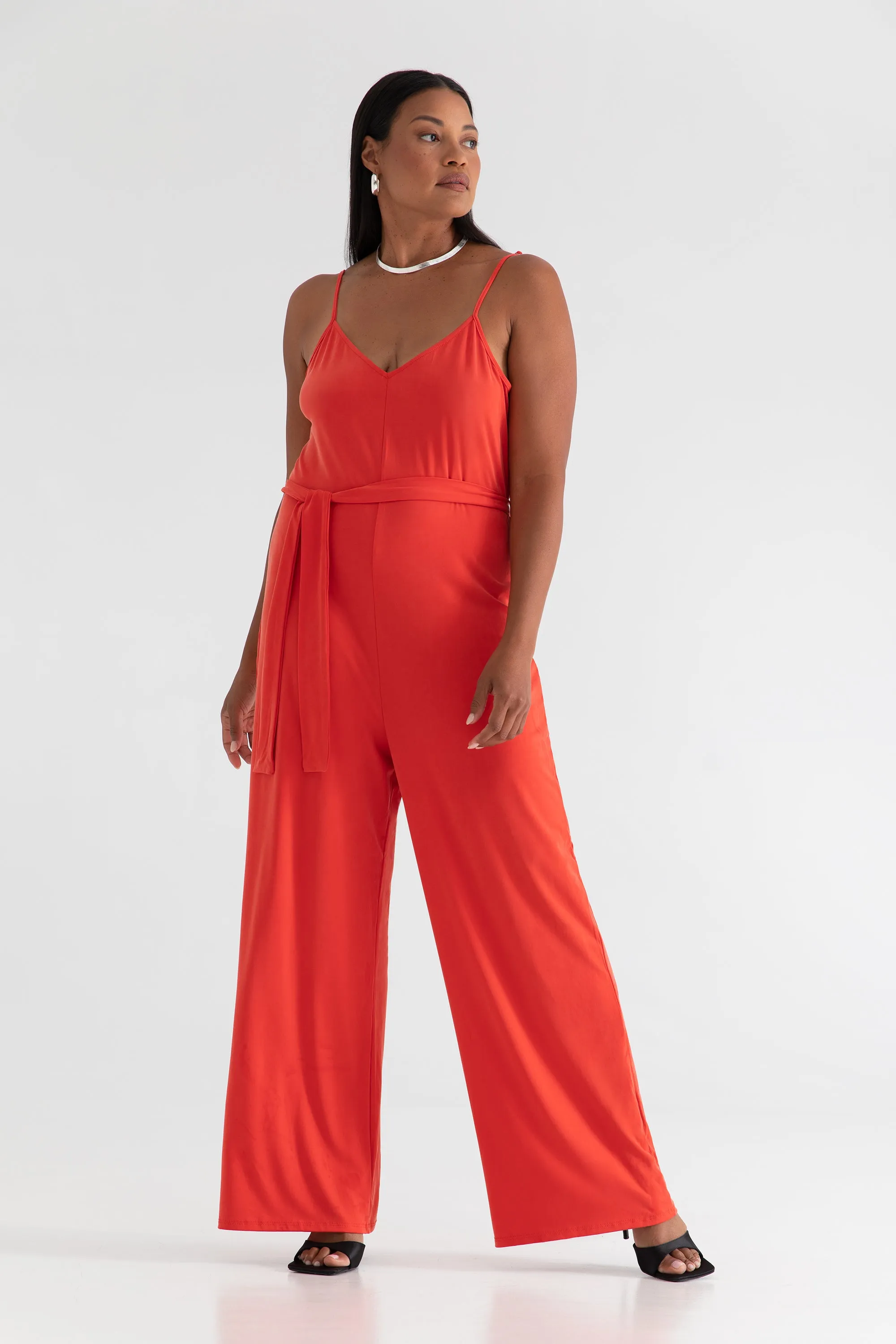 The Airy Jumpsuit: Tank - Flow Cupro - Cherry