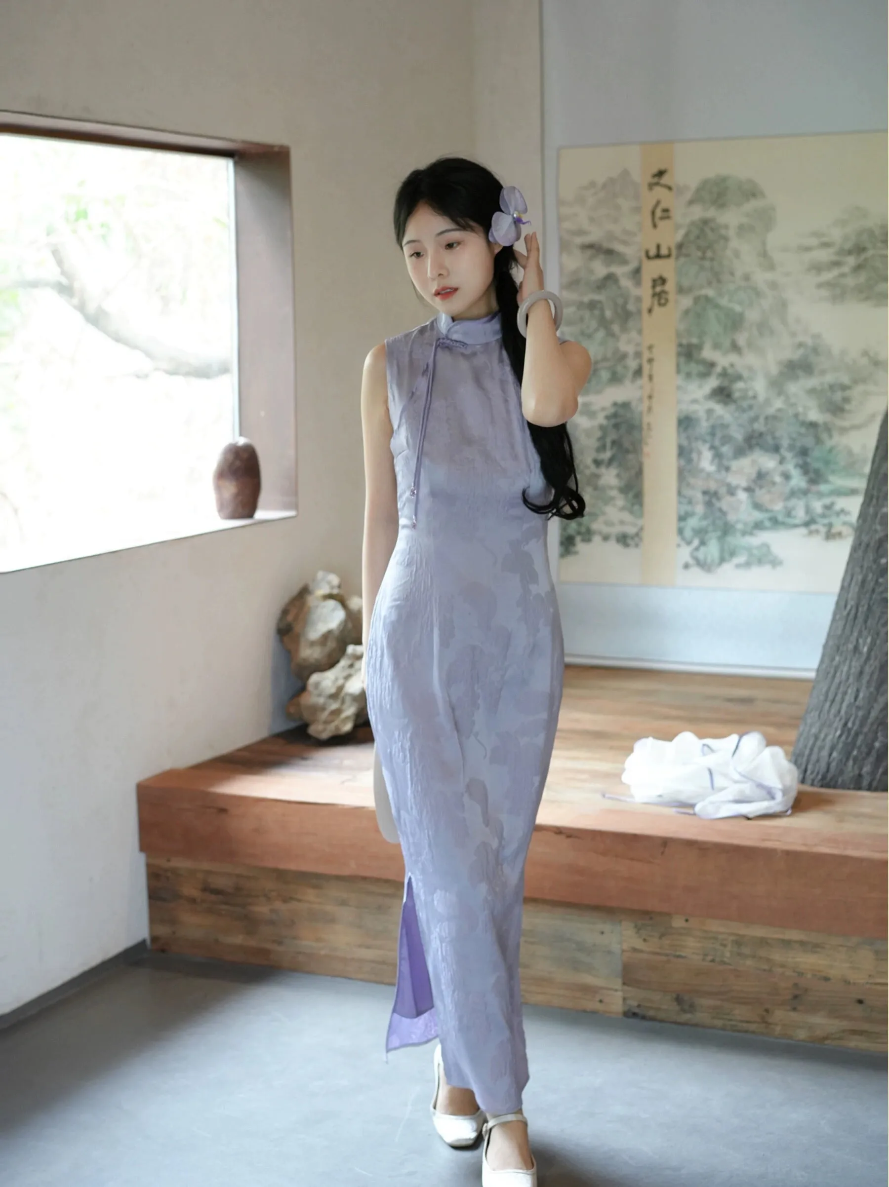 Wu Teng 雾藤 Misty Vine Modernized Handpainted Wisteria Bottleneck Qipao & Cardigan